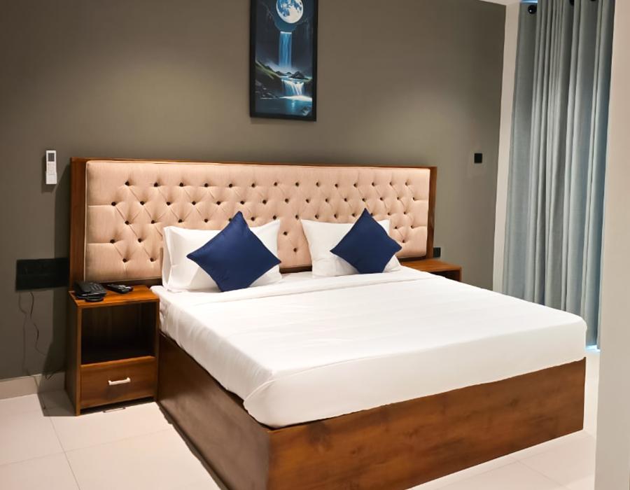 Single Premium Room
